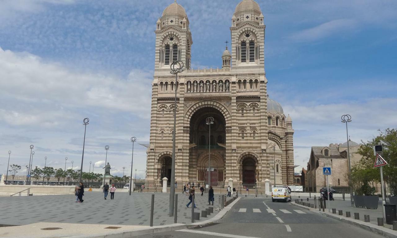 La Maison De Valentino Marseille Exteriör bild